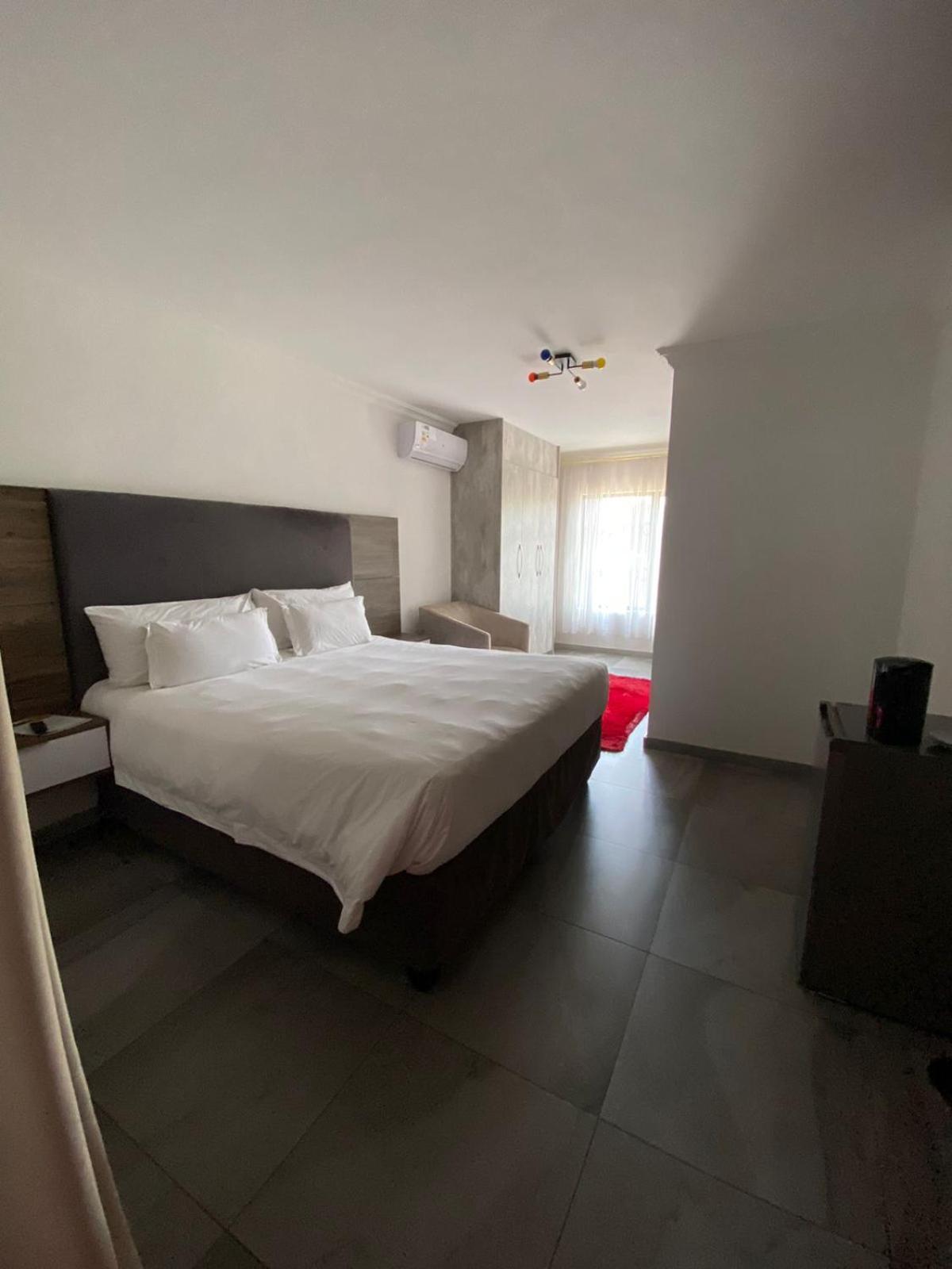 Hotel El Infinito Kempton Park Exterior photo