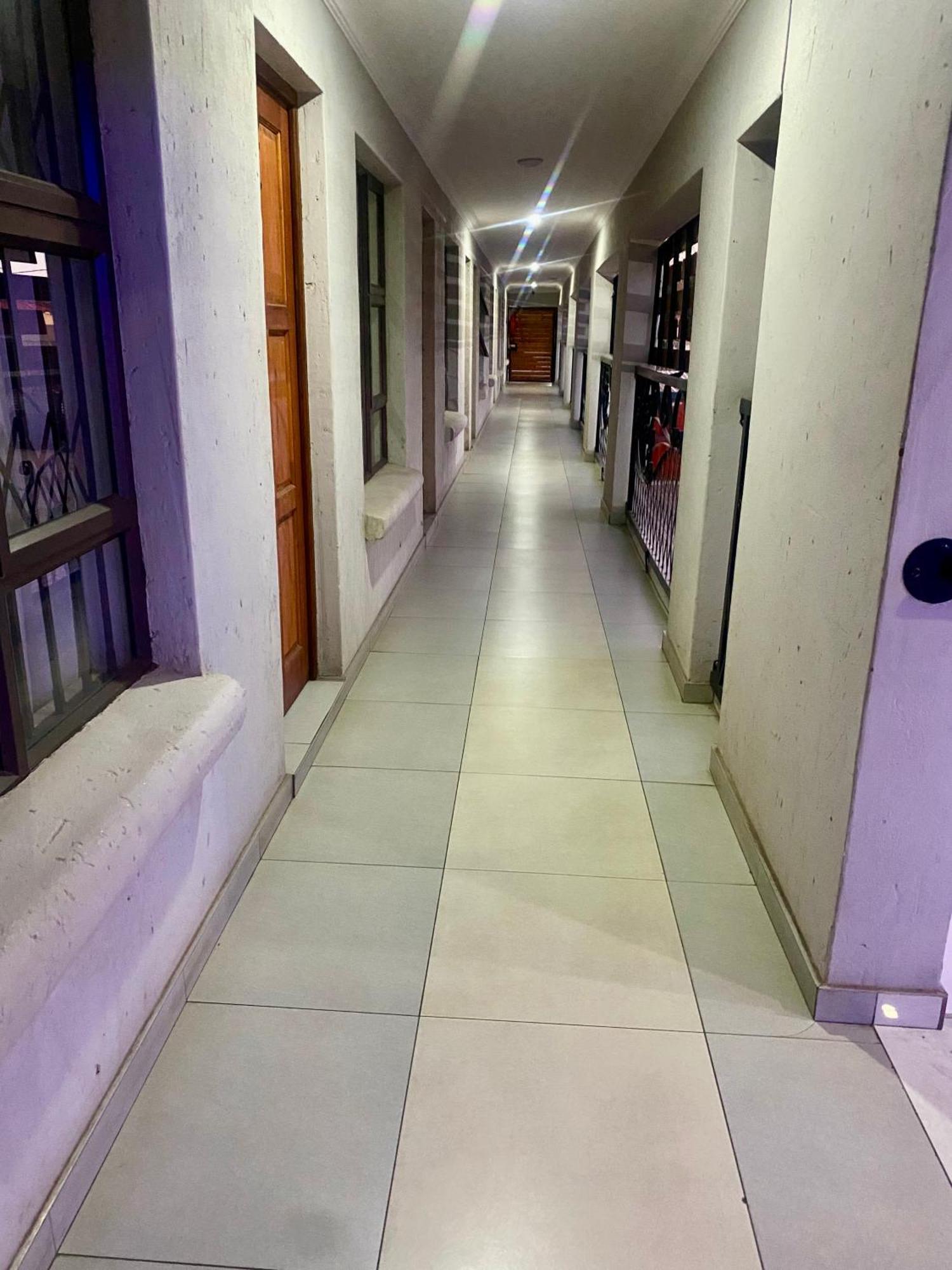 Hotel El Infinito Kempton Park Exterior photo