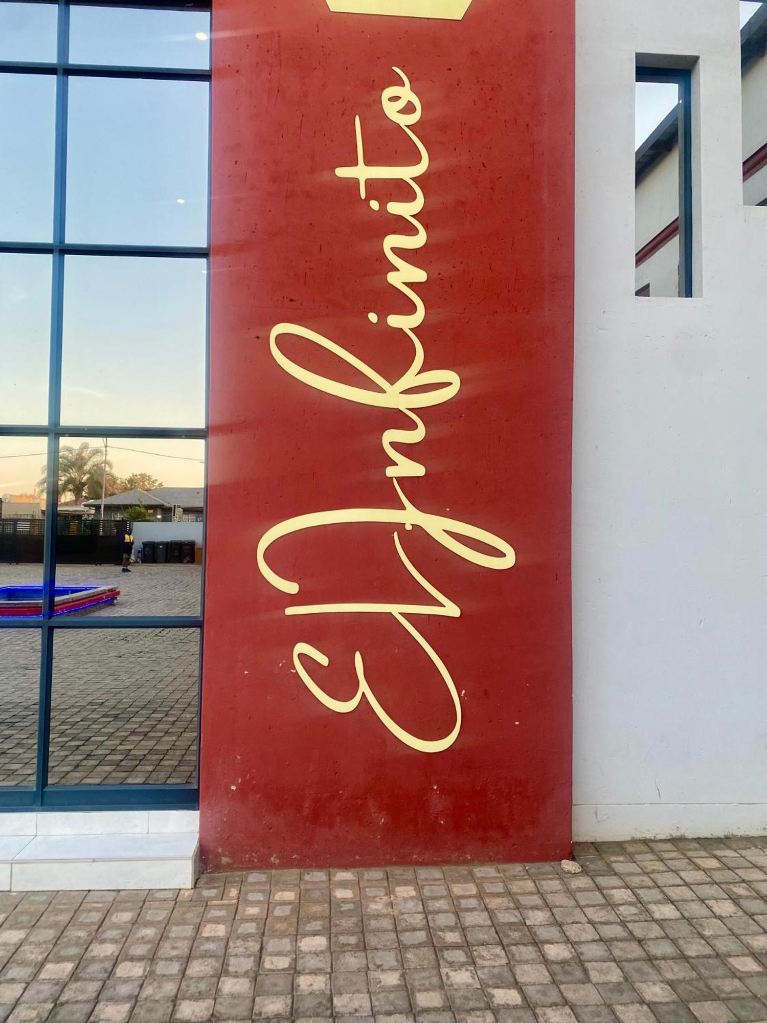 Hotel El Infinito Kempton Park Exterior photo