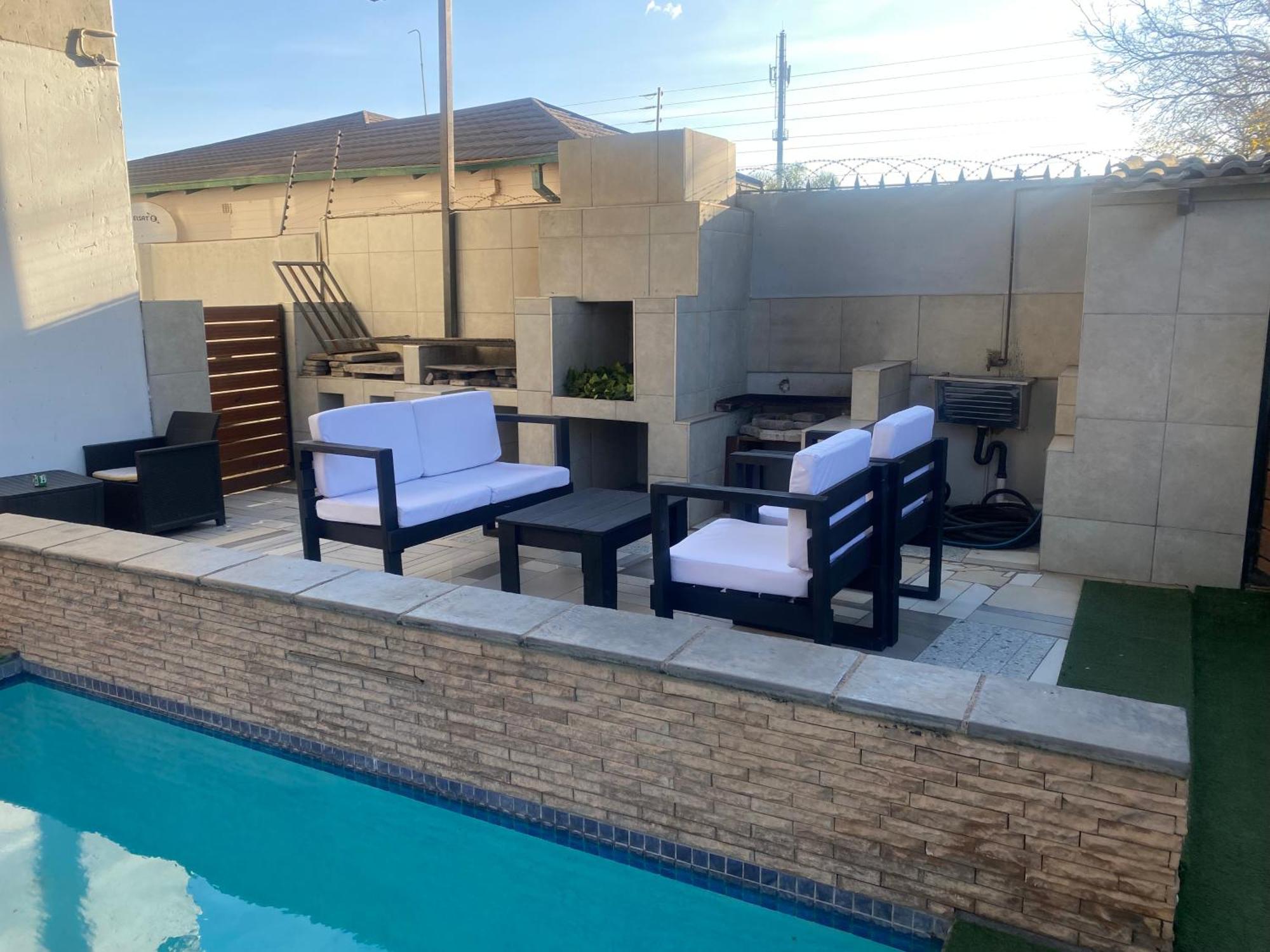 Hotel El Infinito Kempton Park Exterior photo